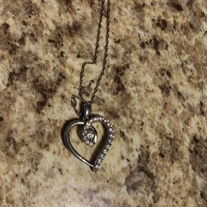 Necklace- willing to take offers!